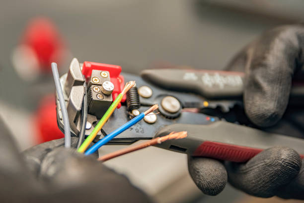 Best Circuit Breaker Repair  in Remgton, IN